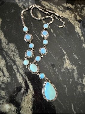 Opalescent Glass Teardrop Pendant Necklace
